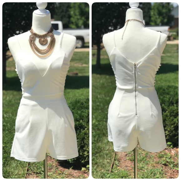 Windsor Pants - ‼️⭐️ Windsor ⭐️‼️ White & Gold Romper Size: S